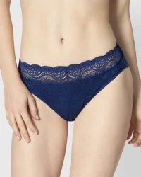 Majtki figi Amourette 300 Magic Wire Tai02 Triumph 10158148